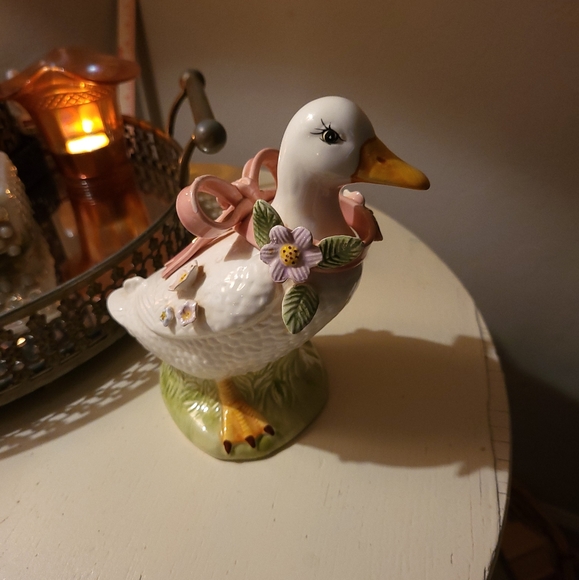 Vintage Artistic Gifts Inc Spring Duck - Picture 1 of 5